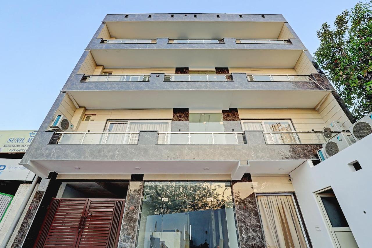 Collection O Hotel Aditya Palace Near Leisure Valley Park Gurgaon Exterior foto
