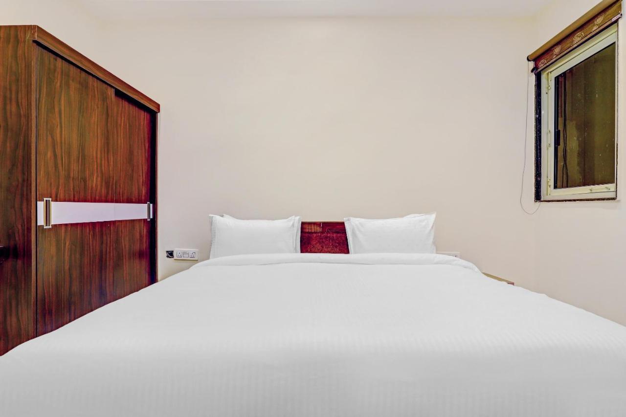 Collection O Hotel Aditya Palace Near Leisure Valley Park Gurgaon Exterior foto